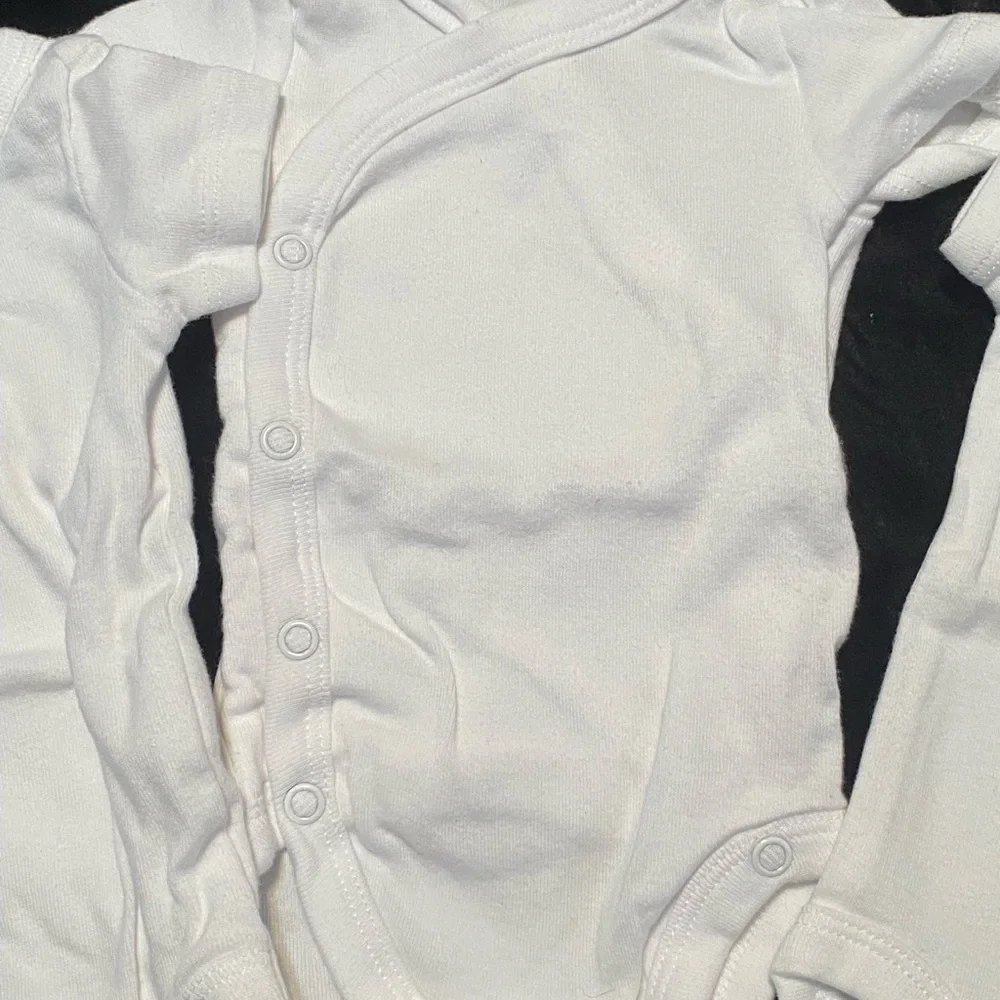 Child of Mine Classic White Bodysuit Set - Picture 4 of 6